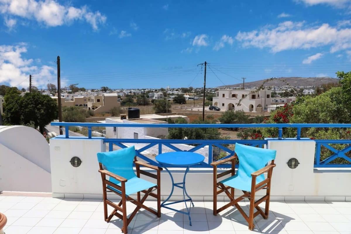 Santorini Seaside Retreat - Flora'S Summer Escape Perissa  Exterior foto