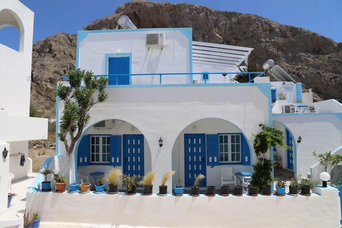 Santorini Seaside Retreat - Flora'S Summer Escape Perissa  Exterior foto