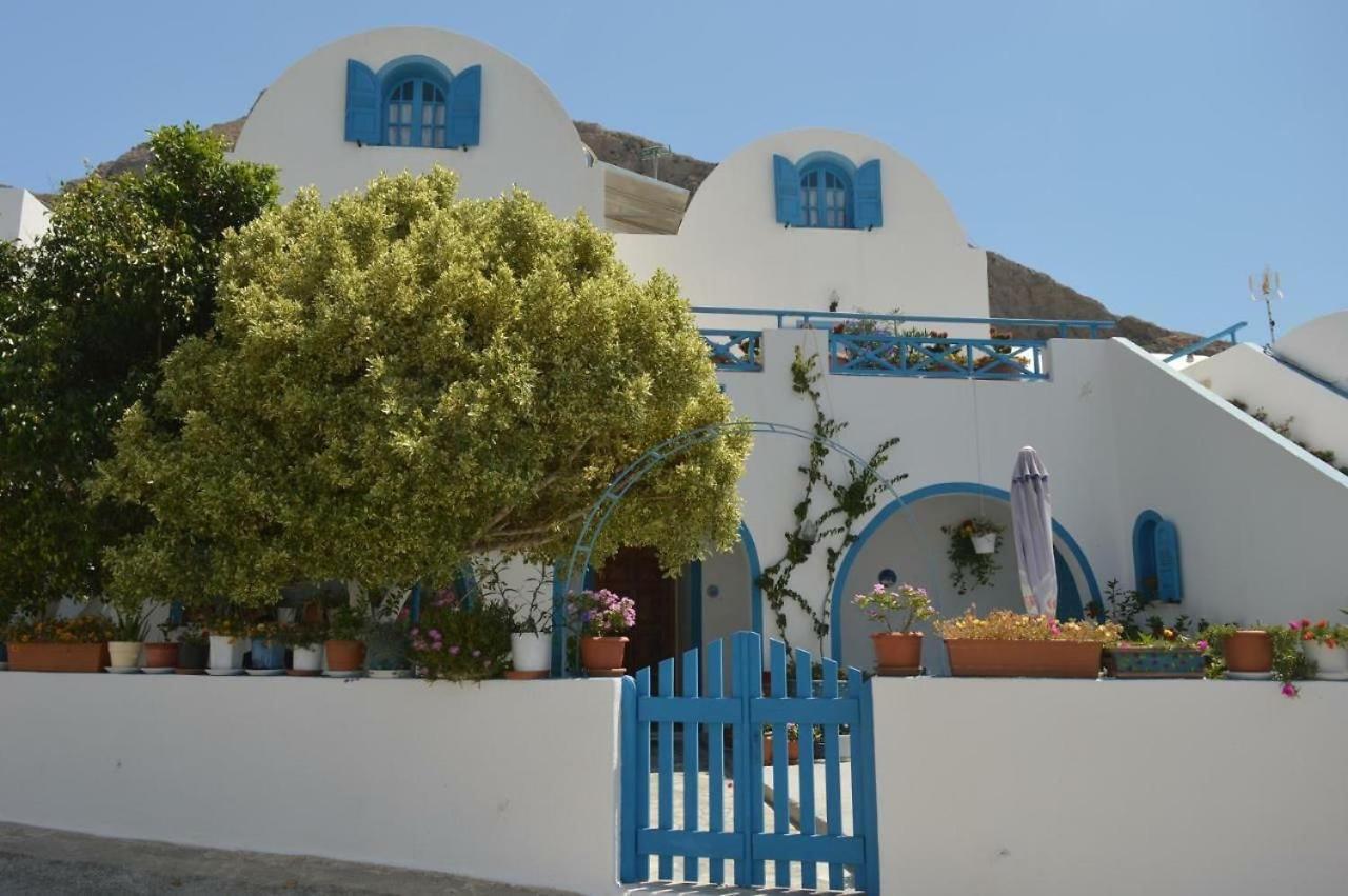 Santorini Seaside Retreat - Flora'S Summer Escape Perissa  Exterior foto