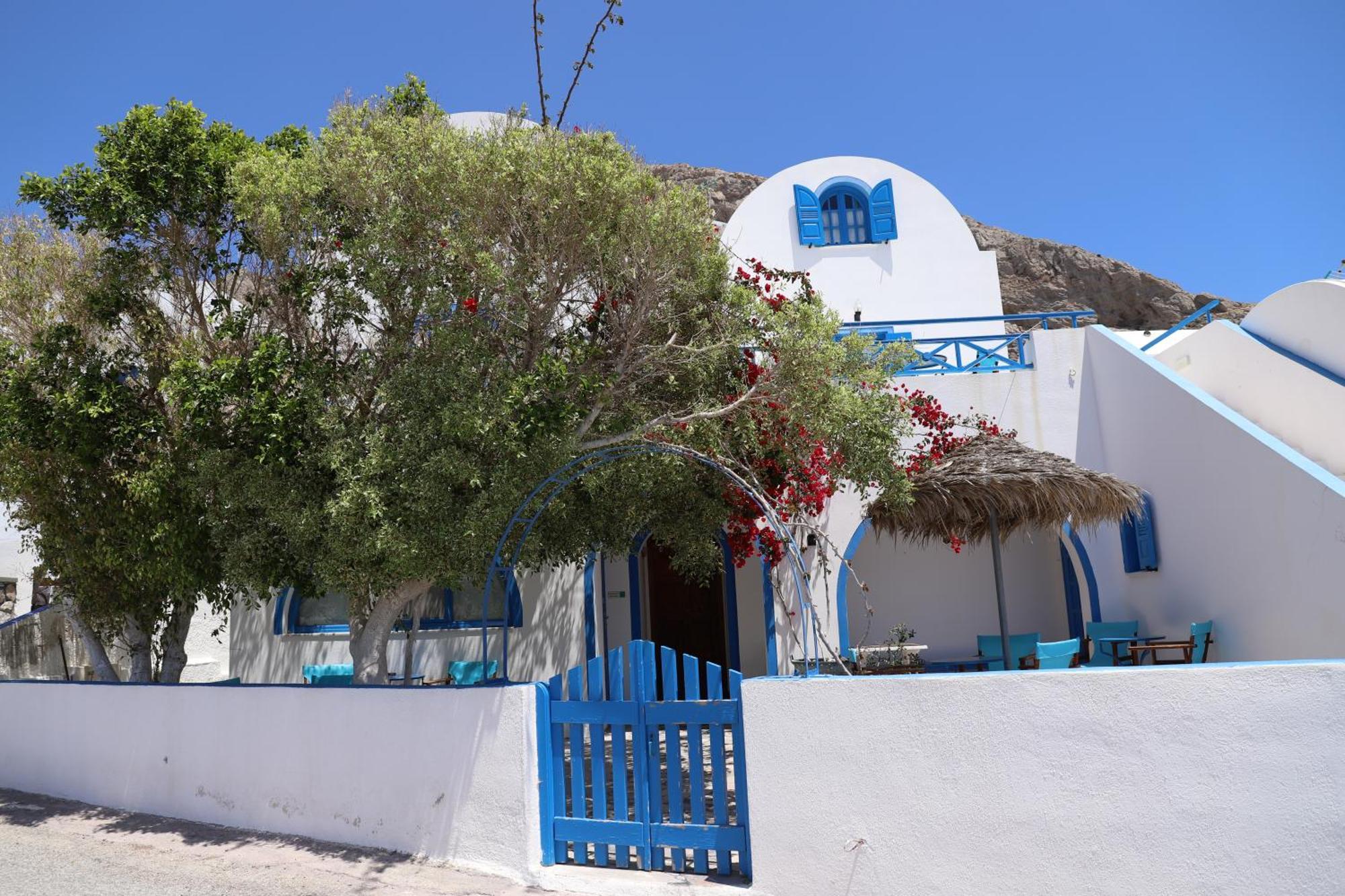 Santorini Seaside Retreat - Flora'S Summer Escape Perissa  Exterior foto